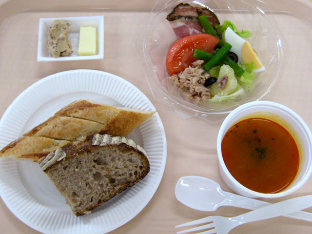昼食レシピ：南仏のサラダ＆スープ