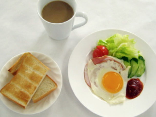 ″作りおきおかず″でらくらくパン食